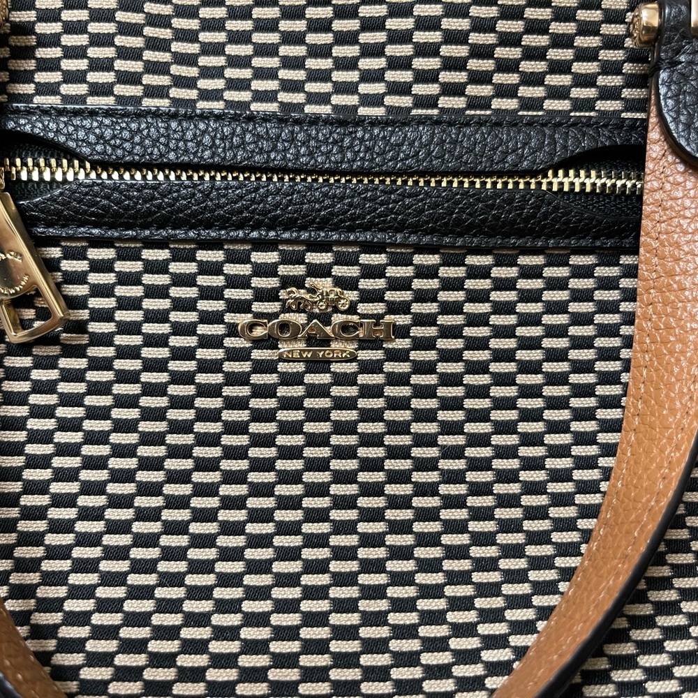 Coach set - Picture 2 of 6